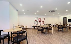 Townhouse Chattarpur Opp. Tivoli Garden Near Chhatarpur Metro Station
