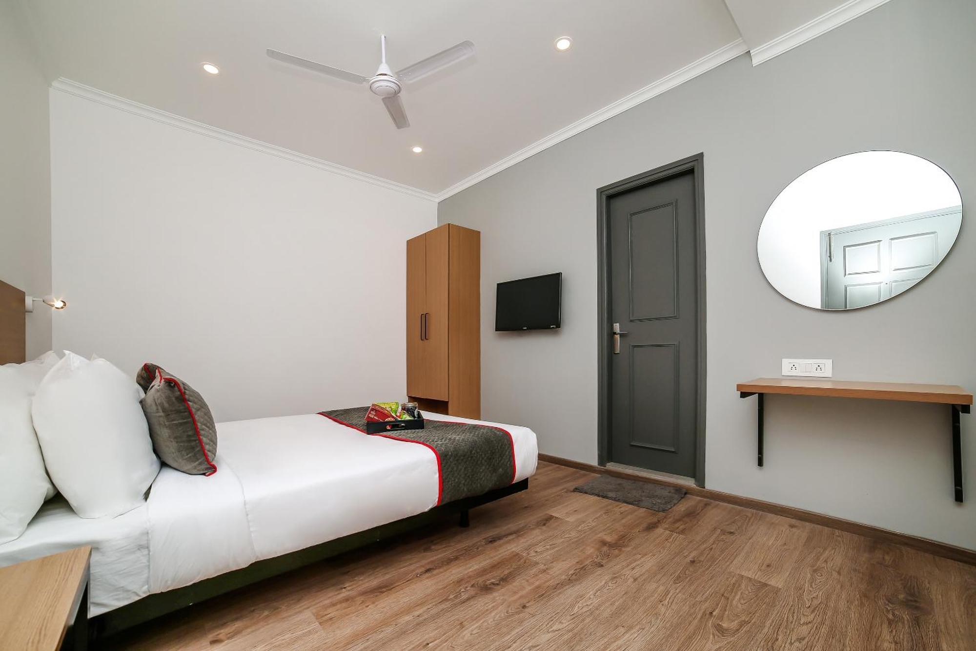 Townhouse Chattarpur Opp. Tivoli Garden Near Chhatarpur Metro Station New Delhi Exterior photo